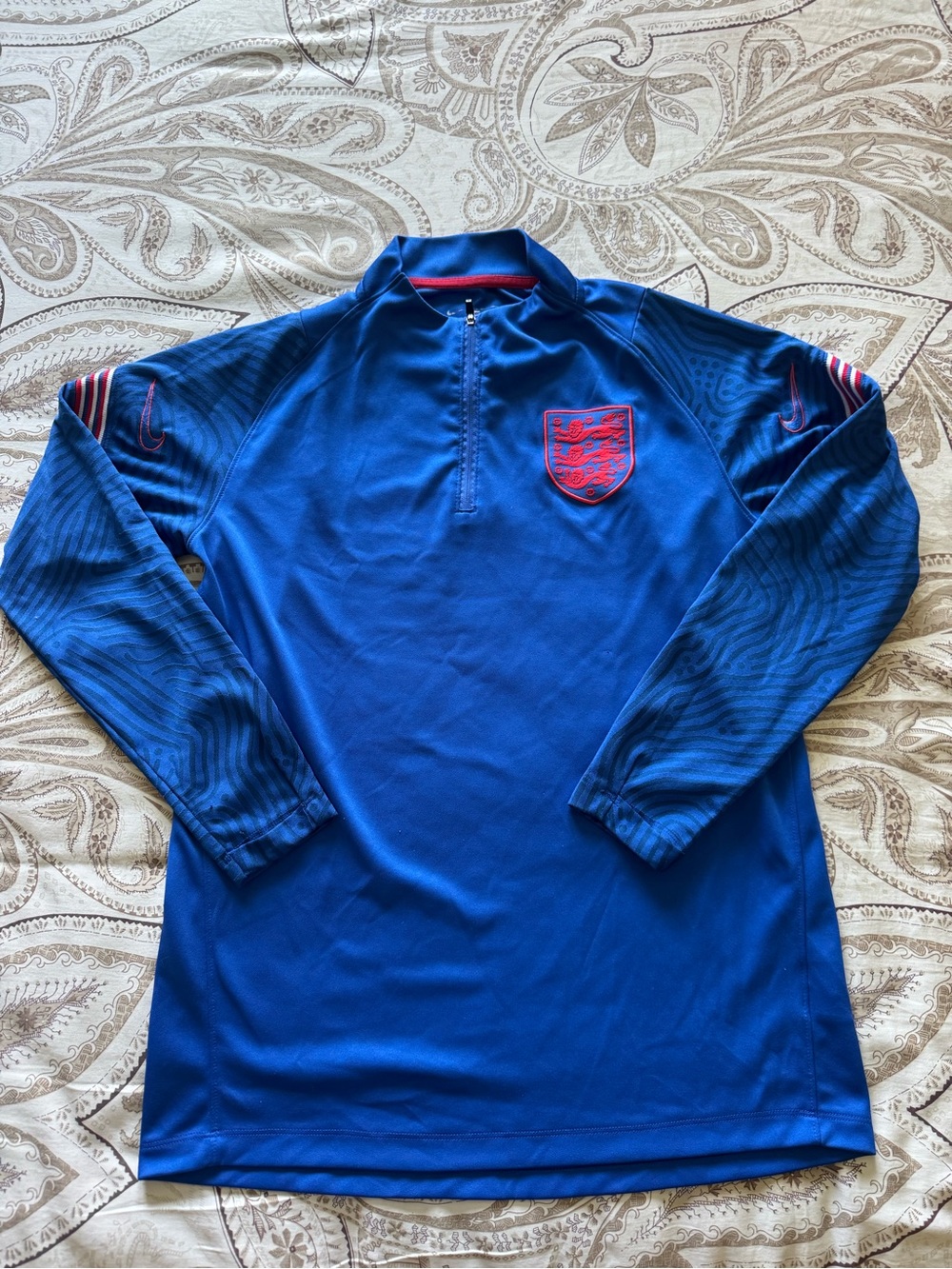 Nike England Soccer Team Quarter-Zip Pullover – Men’s Small